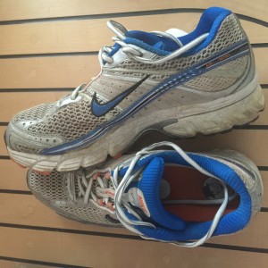 Nike sko jeg løb mit første en indtil videre eneste fulde marathon (CPH 2008).